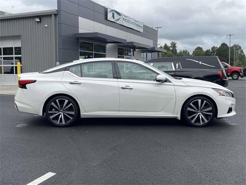 2020 Nissan Altima Platinum VC-Turbo FWD