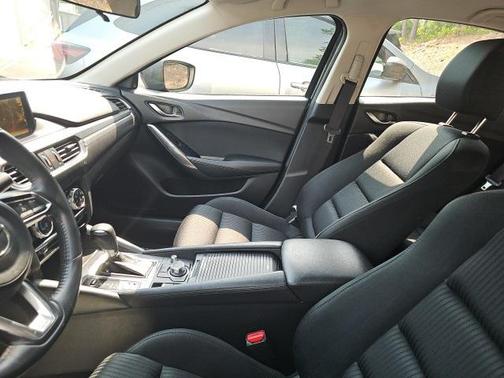 2017 Mazda Mazda6 Sport