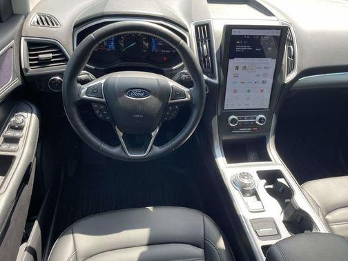 STAR WHITE 2021 Ford Edge SEL