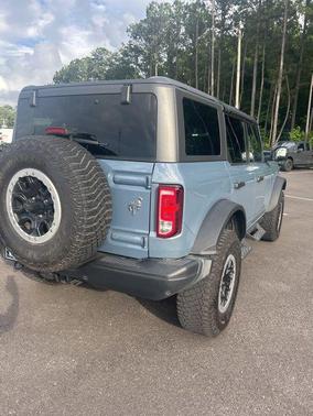 AZURE GRAY MET TRI-COAT 2024 Ford Bronco Black Diamond