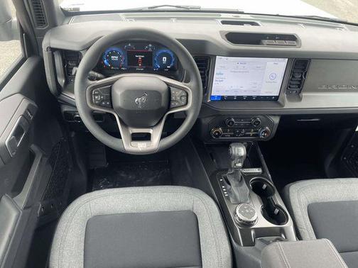 OXFORD WHITE 2026 Ford Bronco Base