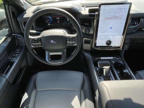 2025 Ford F-150 Lightning LARIAT