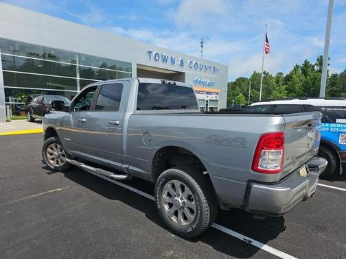 2020 RAM 2500 Big Horn Crew Cab 4X4 6'4' Box