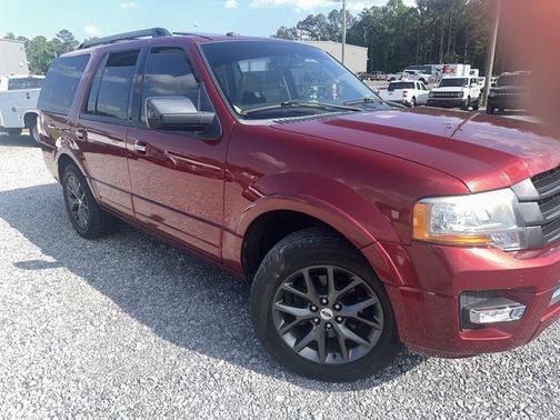 RUBY RED METALLIC TINTED CLEAR 2017 Ford Expedition Limited