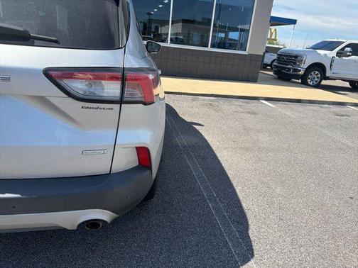 INGOT SILVER METALLIC 2020 Ford Escape SEL