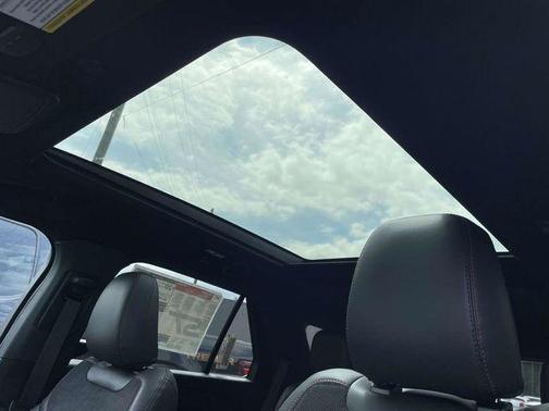AGATE BLACK METALLIC 2026 Ford Explorer ST