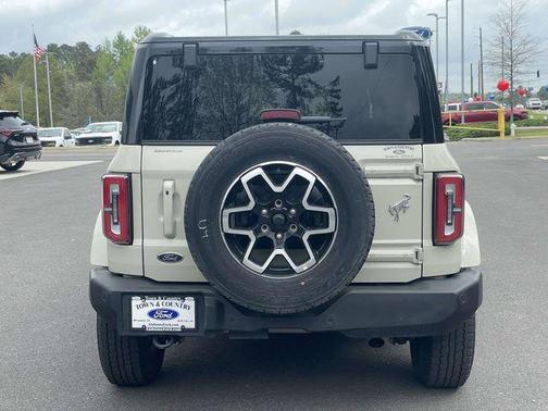 DESERT SAND 2025 Ford Bronco Outer Banks