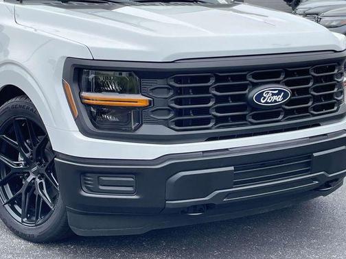 OXFORD WHITE 2026 Ford F-150 XL