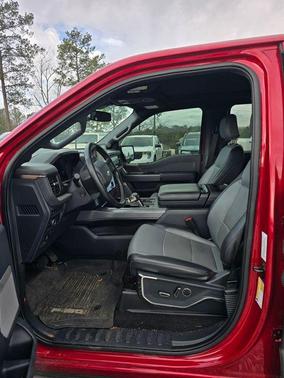 2022 Ford F-150 Lightning LARIAT