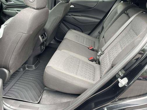 Mosaic Black Metallic 2023 Chevrolet Equinox 1LT