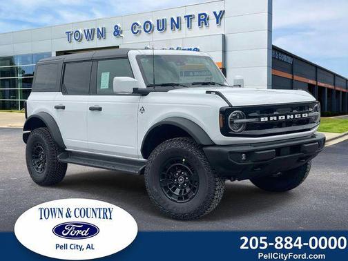 OXFORD WHITE 2026 Ford Bronco Outer Banks
