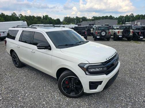 Star White Metallic Tri-Coat 2022 Ford Expedition Max Limited
