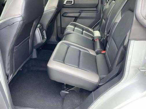 AVALANCHE GRAY 2026 Ford Bronco Outer Banks