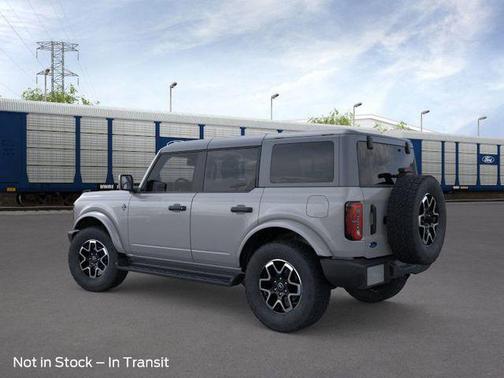 Avalanche Gray 2026 Ford Bronco Outer Banks