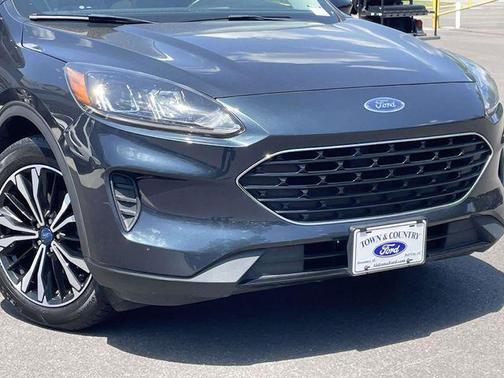 STONE BLUE METALLIC 2022 Ford Escape SE
