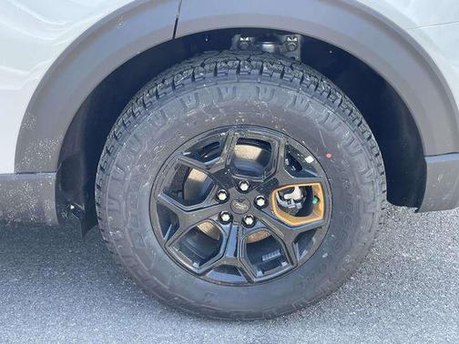 STAR WHITE MET TRI-COAT 2026 Ford Explorer Tremor