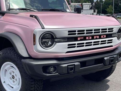 CARBONIZED GRAY METALLIC 2026 Ford Bronco Heritage Edition