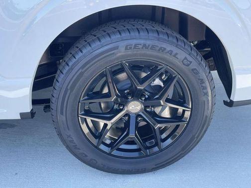 OXFORD WHITE 2026 Ford F-150 XL
