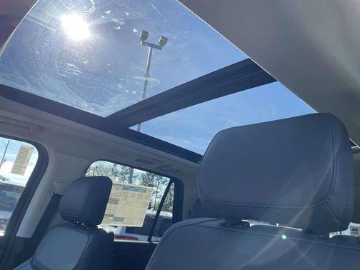 2025 Ford Expedition Max Active 4x2