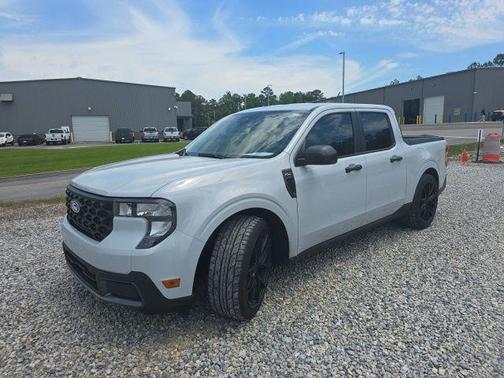 SPACE WHITE METALLIC 2025 Ford Maverick XLT
