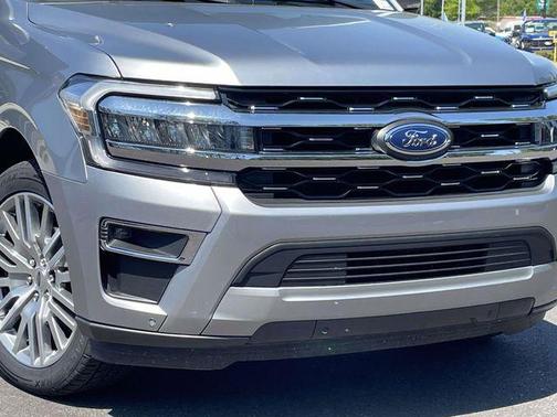 ICONIC SILVER METALLIC 2024 Ford Expedition Limited