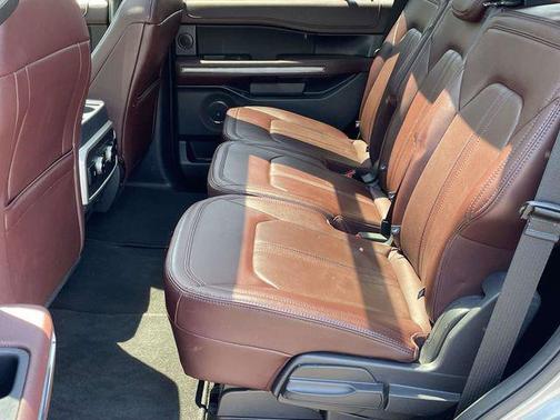 ICONIC SILVER METALLIC 2024 Ford Expedition Limited