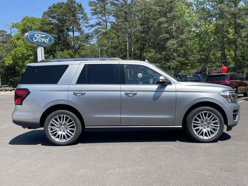 ICONIC SILVER METALLIC 2024 Ford Expedition Limited