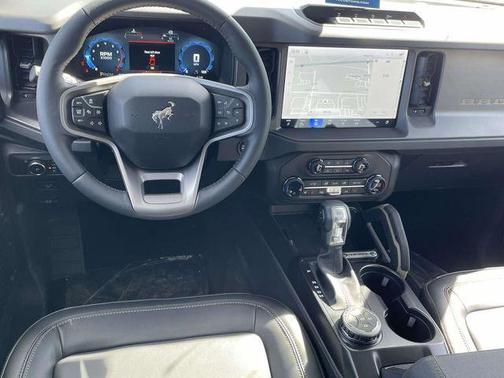 CARBONIZED GRAY METALLIC 2026 Ford Bronco Badlands