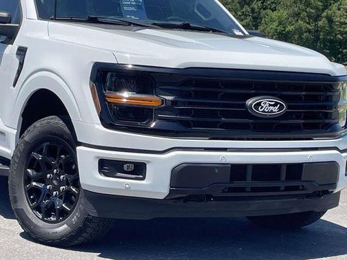 OXFORD WHITE 2024 Ford F-150 XLT