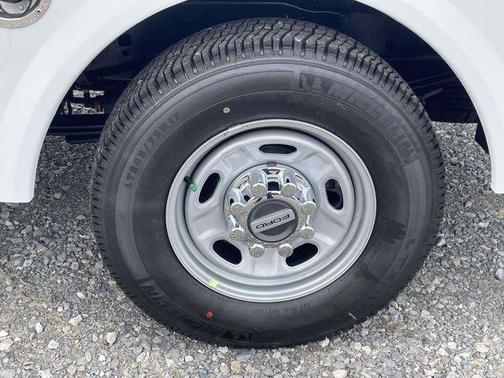 OXFORD WHITE 2026 Ford F-250 XL