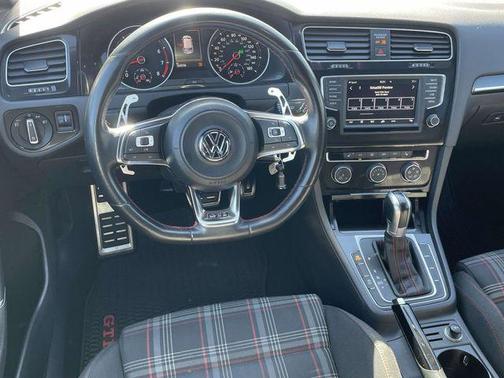 2016 Volkswagen Golf GTI 2.0T S 4-Door