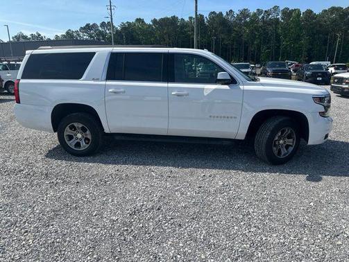 Summit White 2020 Chevrolet Suburban LT