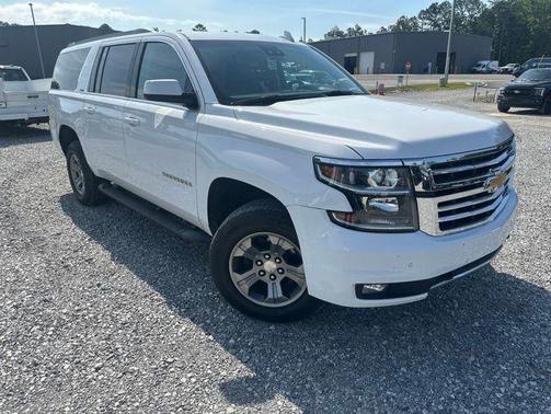 Summit White 2020 Chevrolet Suburban LT