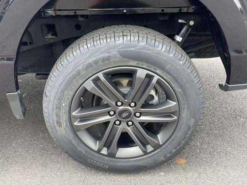 AGATE BLACK METALLIC 2022 Ford F-150 XLT