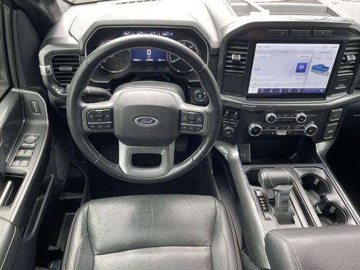 AGATE BLACK METALLIC 2022 Ford F-150 XLT