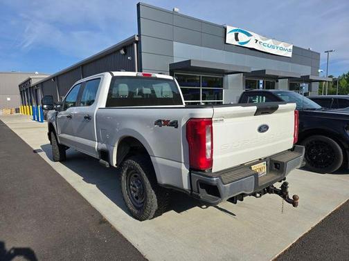 OXFORD WHITE 2024 Ford F-350 XL