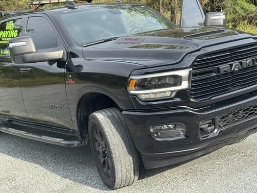 2024 RAM 3500 Laramie Crew Cab 4x4 8' Box