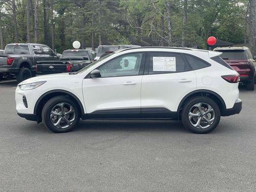 STAR WHITE METALLIC TRI-COAT 2025 Ford Escape ST-Line
