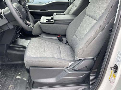 OXFORD WHITE 2026 Ford F-150 XL