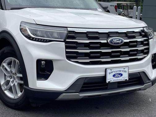 STAR WHITE MET TRI-COAT 2025 Ford Explorer Active