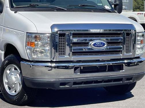 2014 Ford E350 Super Duty XLT