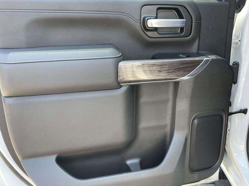 Summit White 2022 Chevrolet Silverado 2500 LTZ