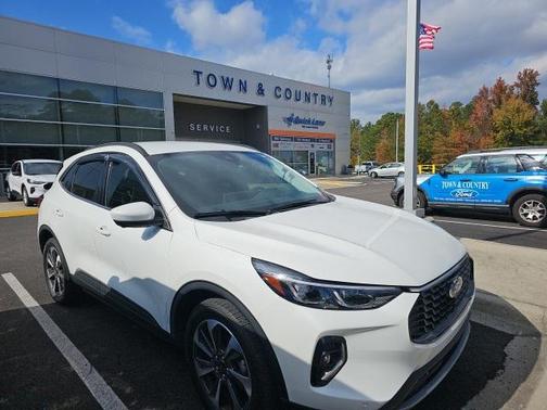 2023 Ford Escape Platinum