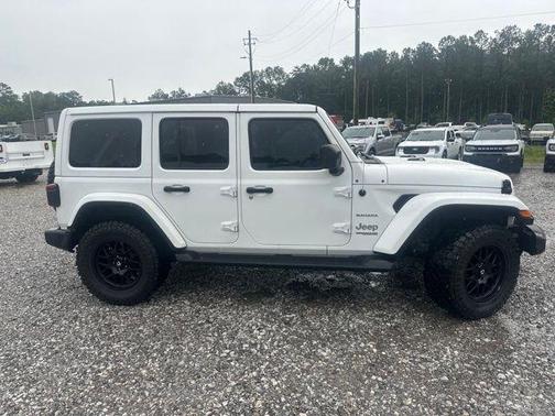 Bright White Clearcoat 2018 Jeep Wrangler Unlimited Sahara
