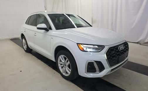 Glacier White Metallic 2022 Audi Q5 45 S line Premium