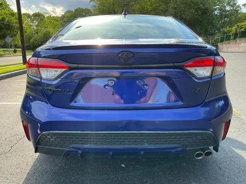 Blue Crush Metallic 2022 Toyota Corolla SE