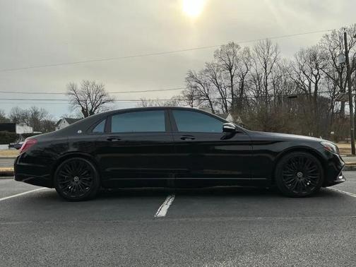 Black 2018 Mercedes-Benz Maybach S 560 4MATIC