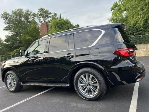 2021 INFINITI QX80 Luxe