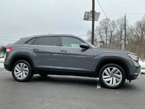 2021 Volkswagen Atlas Cross Sport 2.0T SE w/Technology 4MOTION
