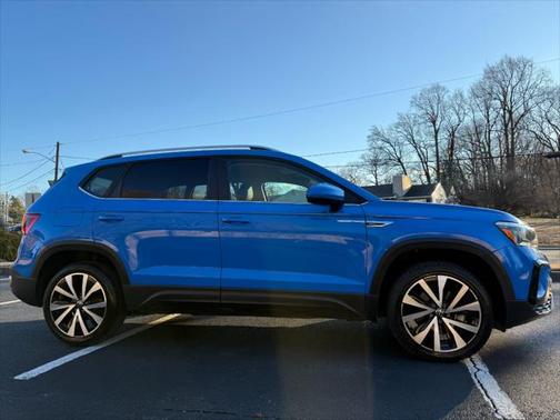 2022 Volkswagen Taos SE